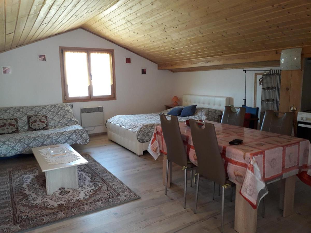 Appartement Nicole Бенковац Экстерьер фото